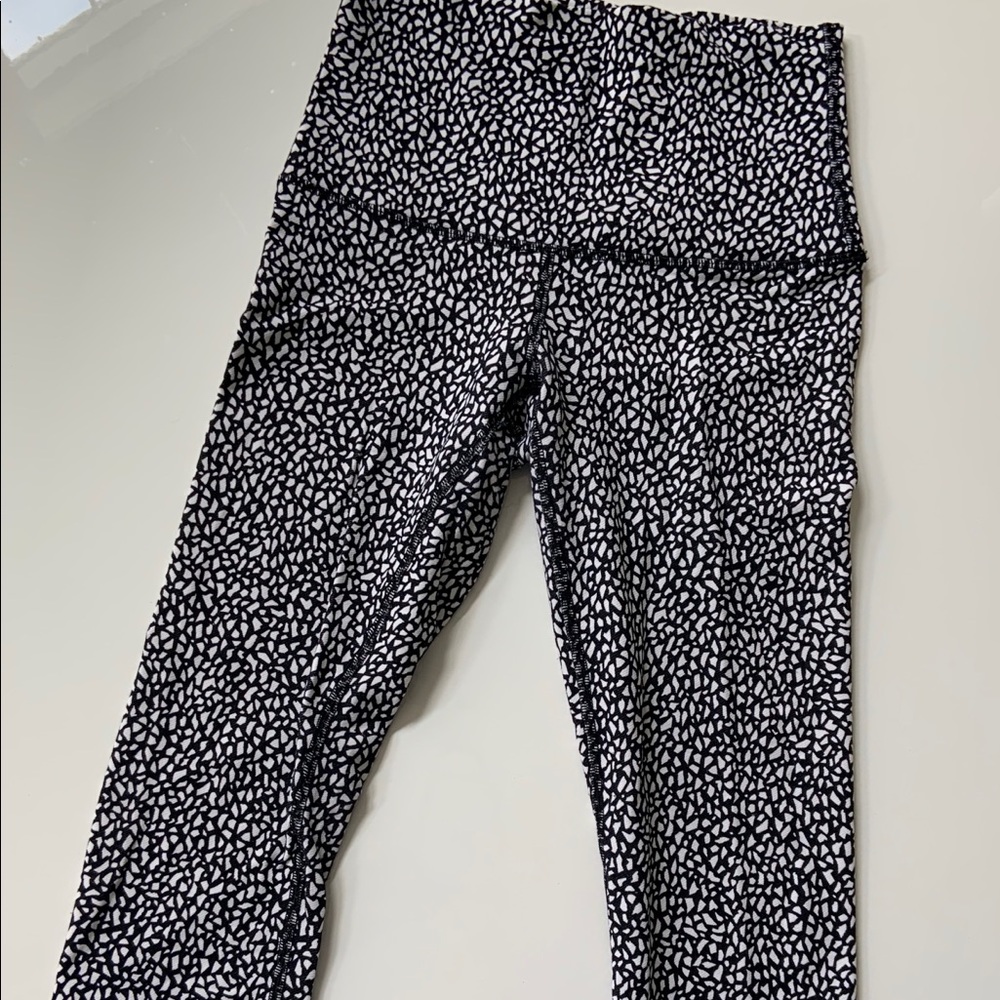 Lululemon cropped leggings